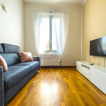Hostly-suite Le Maioliche-near The Tower Daire