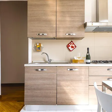 Hostly-suite Le Maioliche-near The Tower Pisa