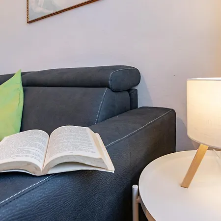 Апартаменты Hostly-suite Le Maioliche-charme In Town Center Пиза