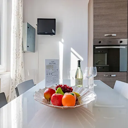 Hostly-suite Le Maioliche-charme In Town Center *