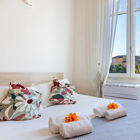 Hostly-suite Le Maioliche-charme In Town Center Пиза