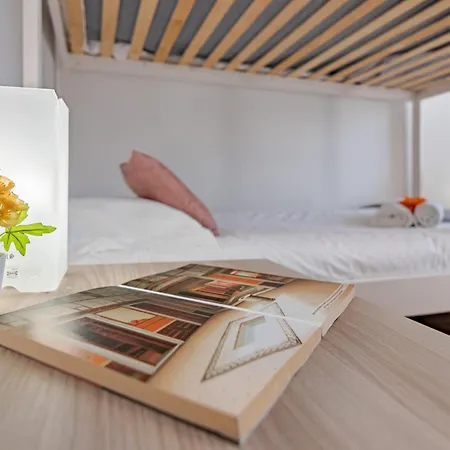 Hostly-suite Le Maioliche-charme In Town Center Апартаменты *