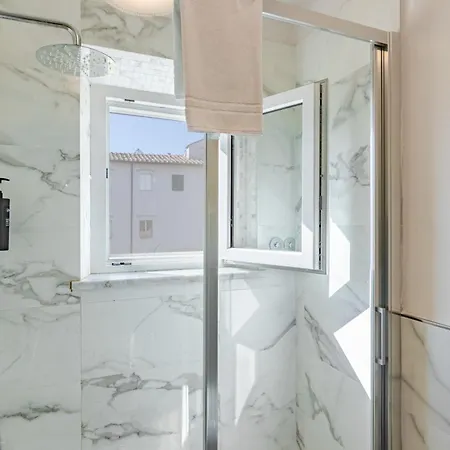 Hostly-suite Le Maioliche-charme In Town Center Апартаменты Пиза