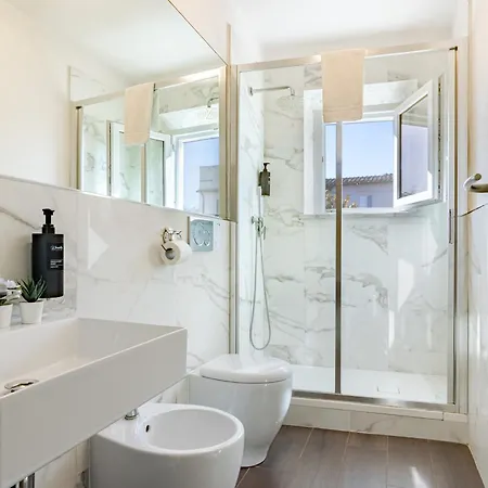 Апартаменты Hostly-suite Le Maioliche-charme In Town Center *